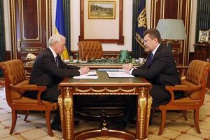 Янукович растолковал кризис украинской экономики