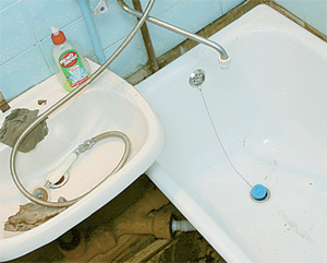 Сколько весит чугунная ванна: особенности монтажа  - фото и видеоинструкции