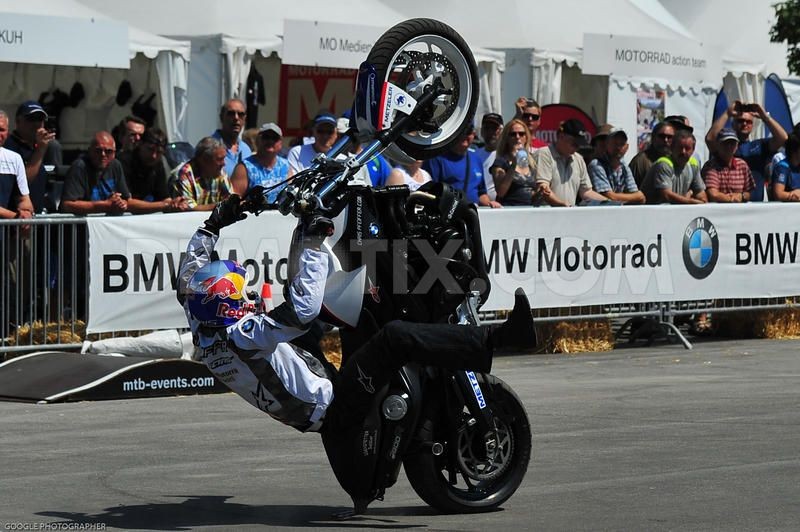 Крис Пфайфер травмировался на мотокроссе и пропустит BMW Motorrad Days 2014